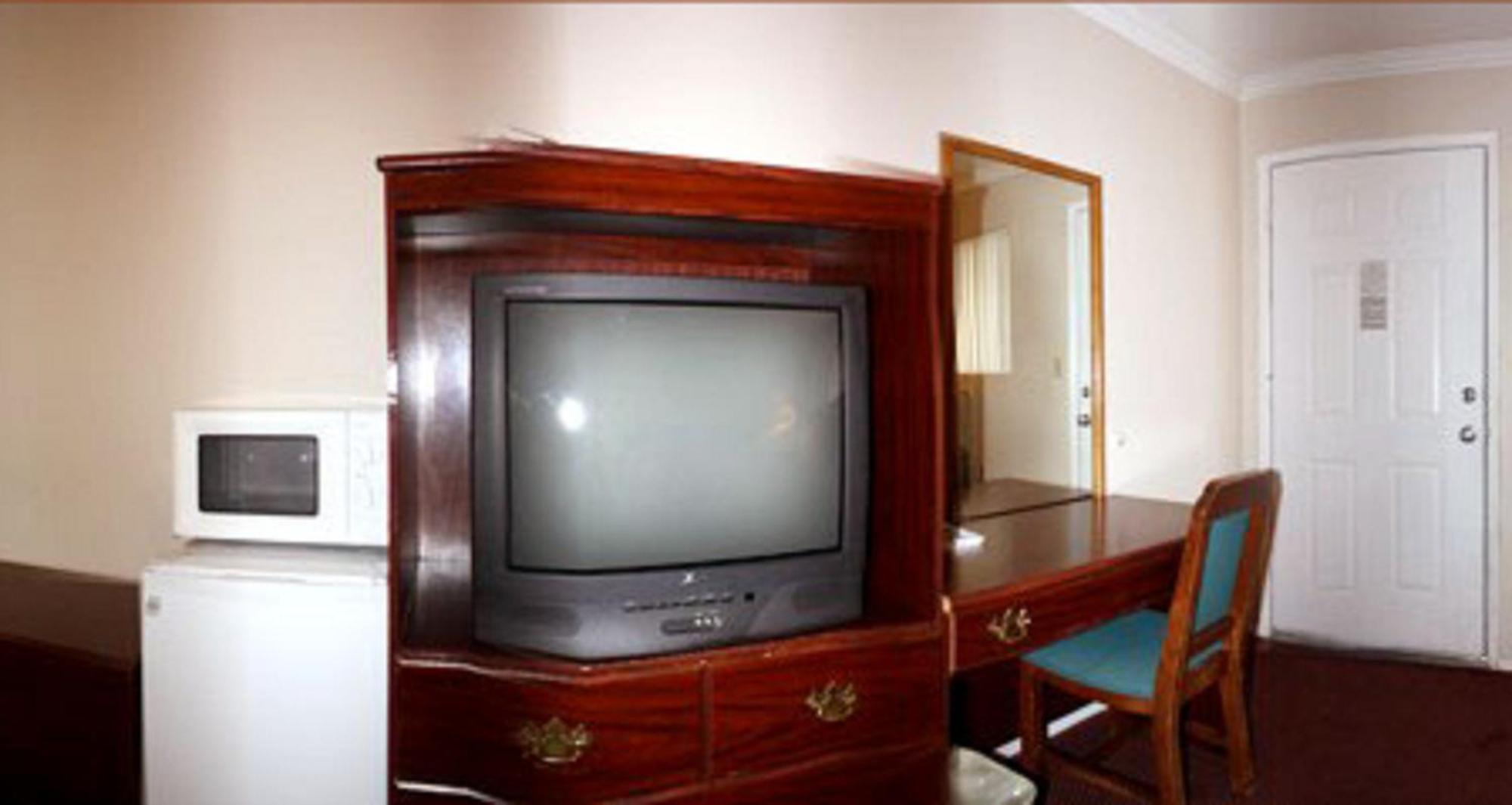 Sunset Inn And Suites West Sacramento Esterno foto
