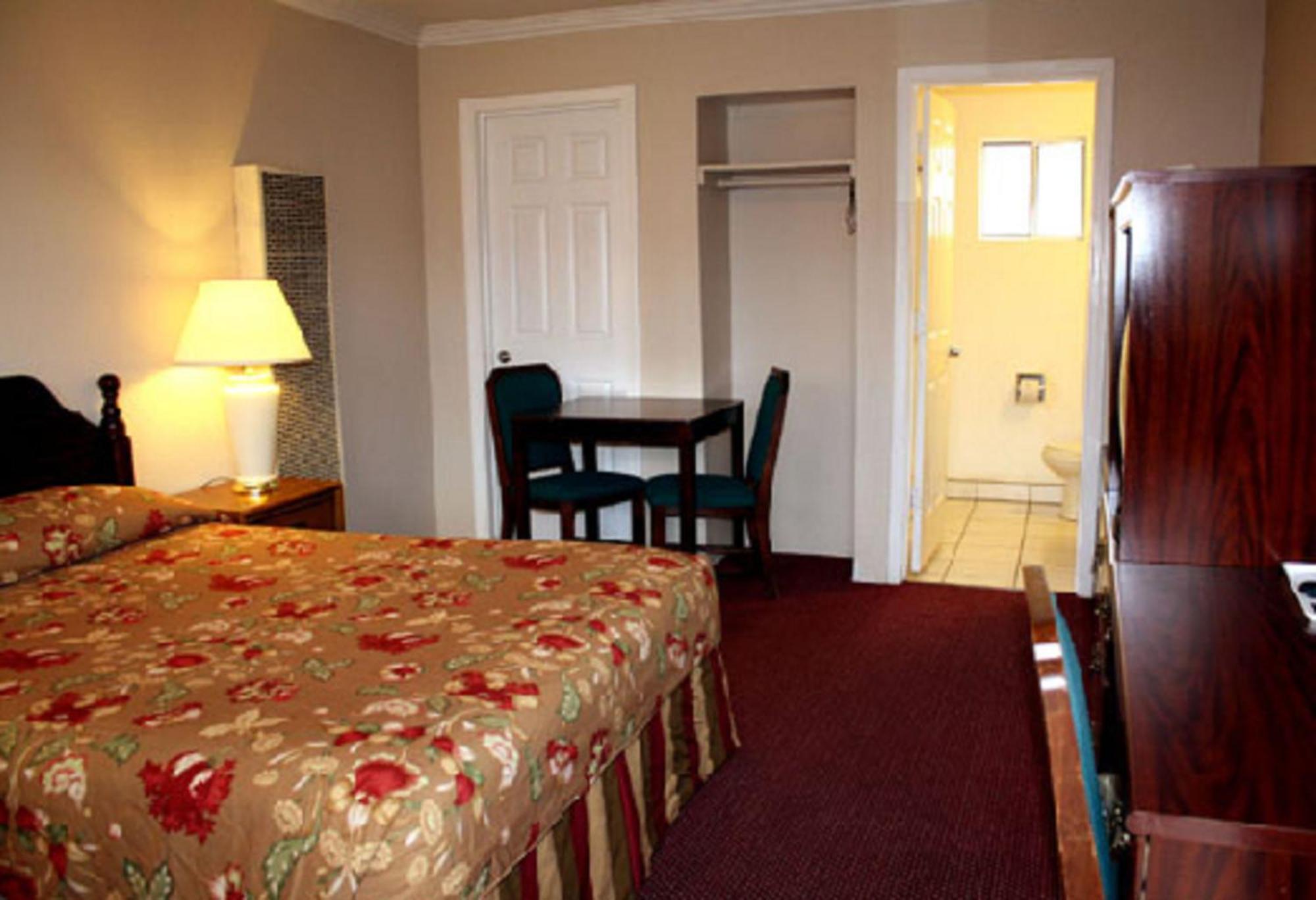 Sunset Inn And Suites West Sacramento Esterno foto